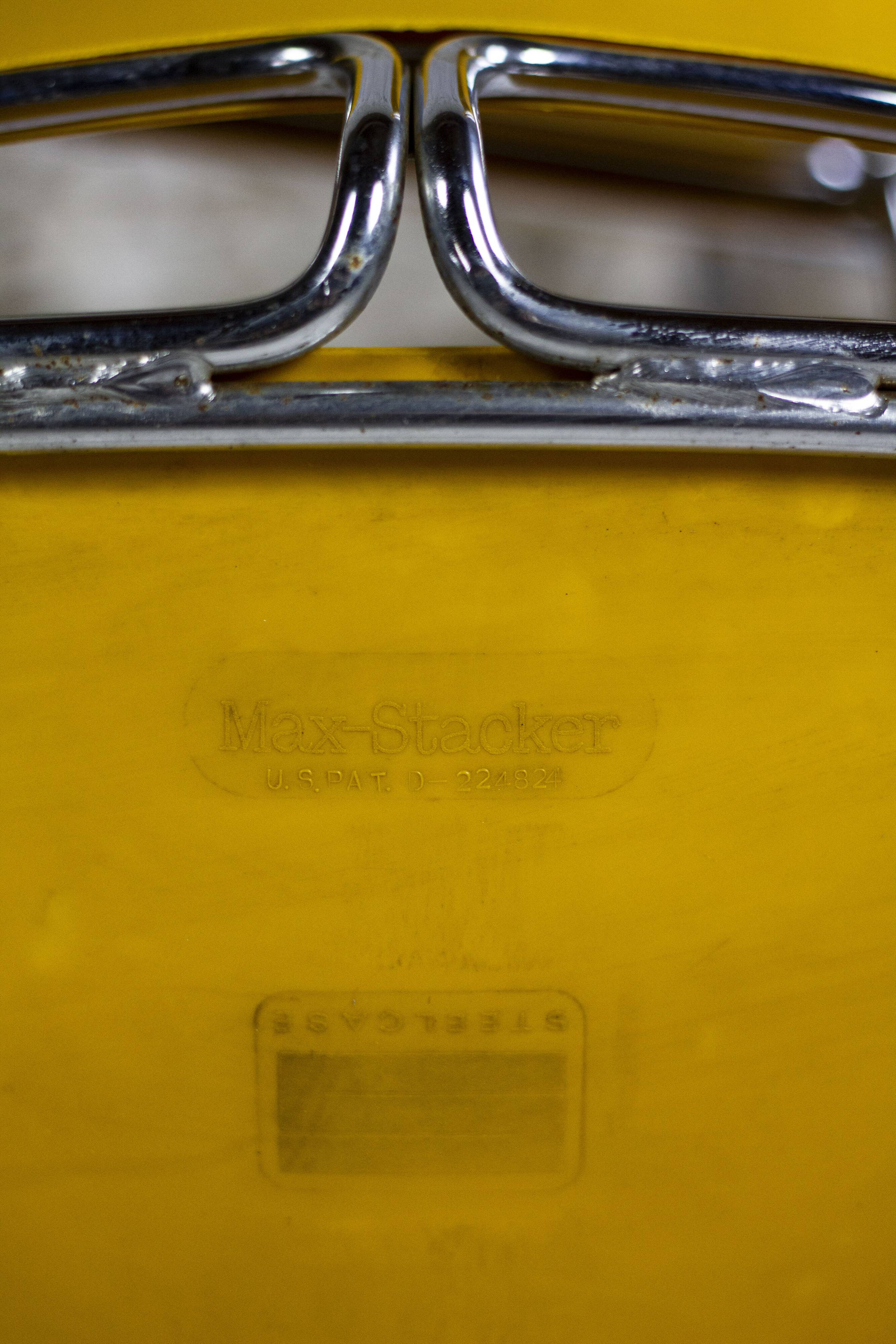 Chaise traineau jaune par Max Stacker pour Steelcase, 1970