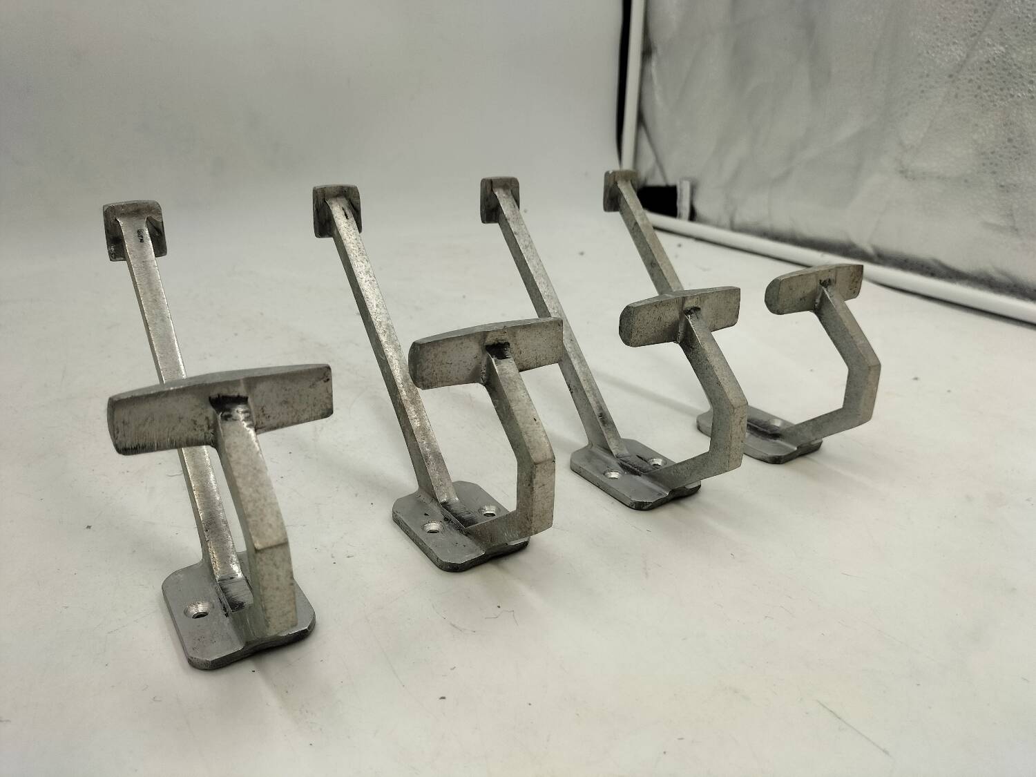 Set of 4 hooks