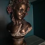 Sculpture, bust of a young woman / bacchante - 45 cm - Bronze