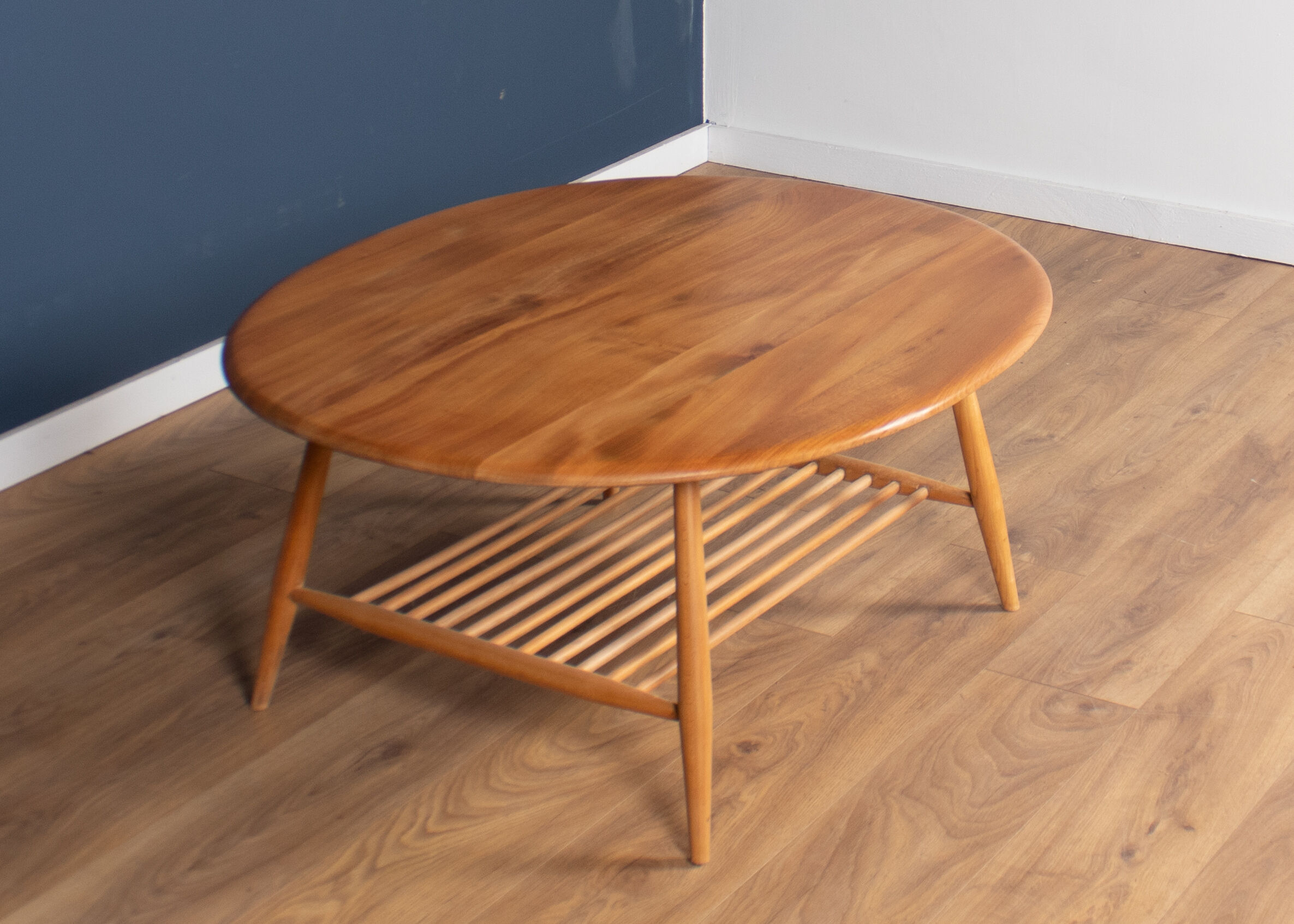 Retro vintage solid elm ercol model 454 supper table, coffee table