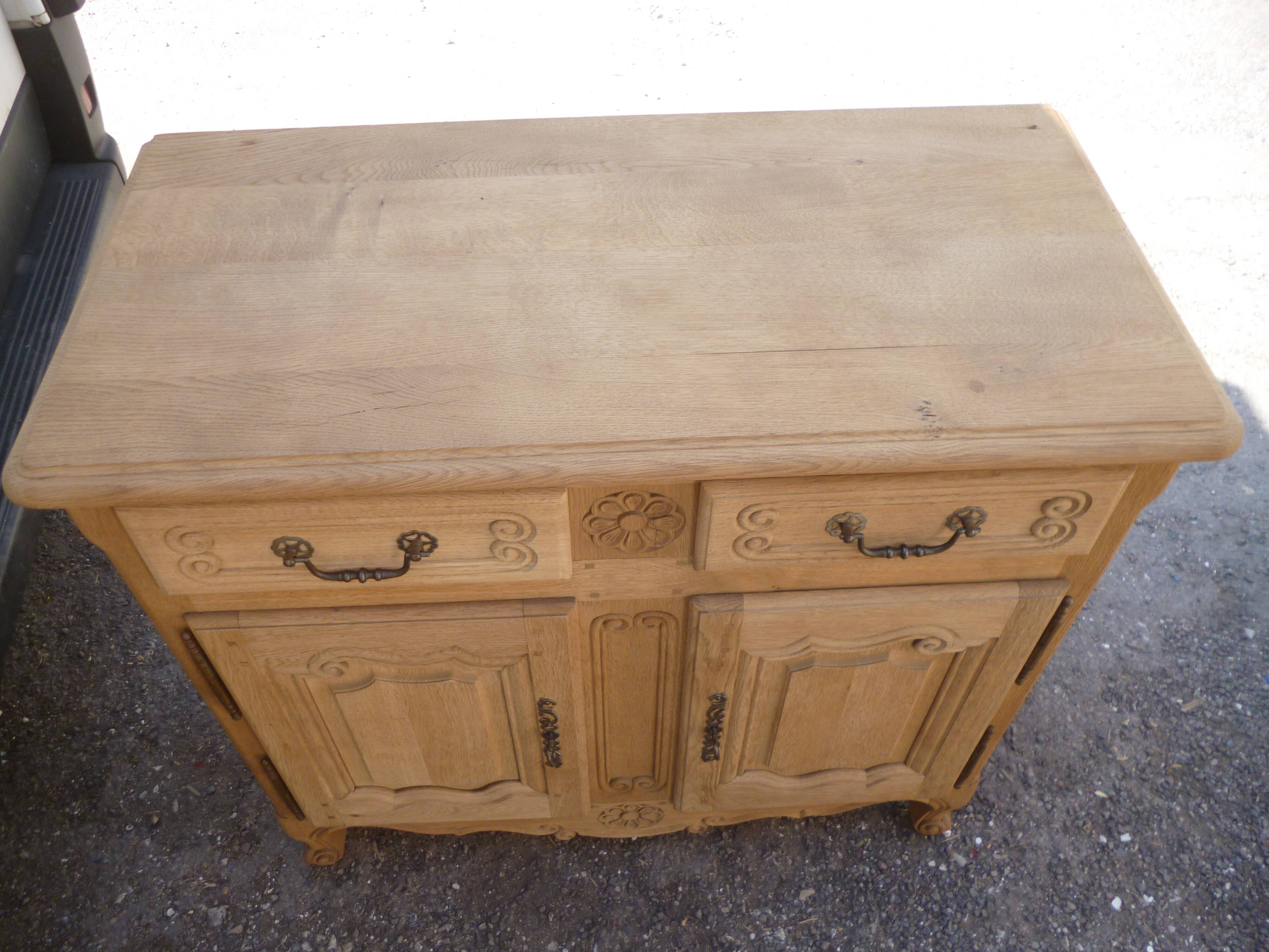 Bahut Louis XV stripped