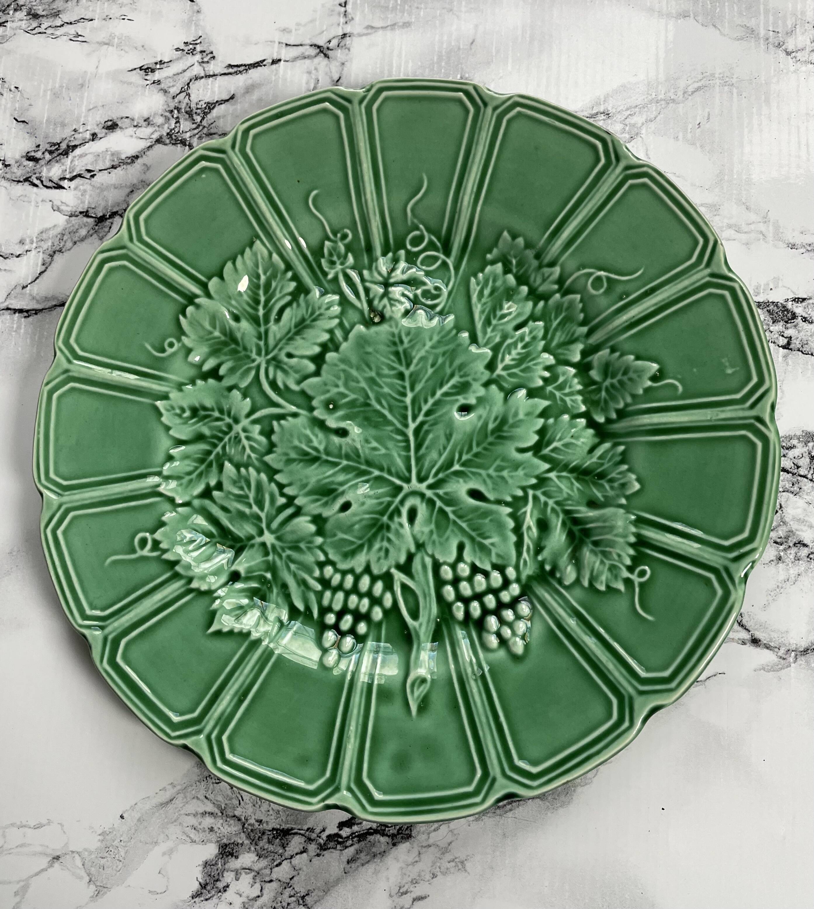 Sarreguemines grape barbotine dessert plates