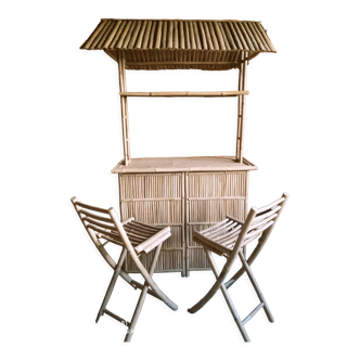 Bamboo bar set with two stools