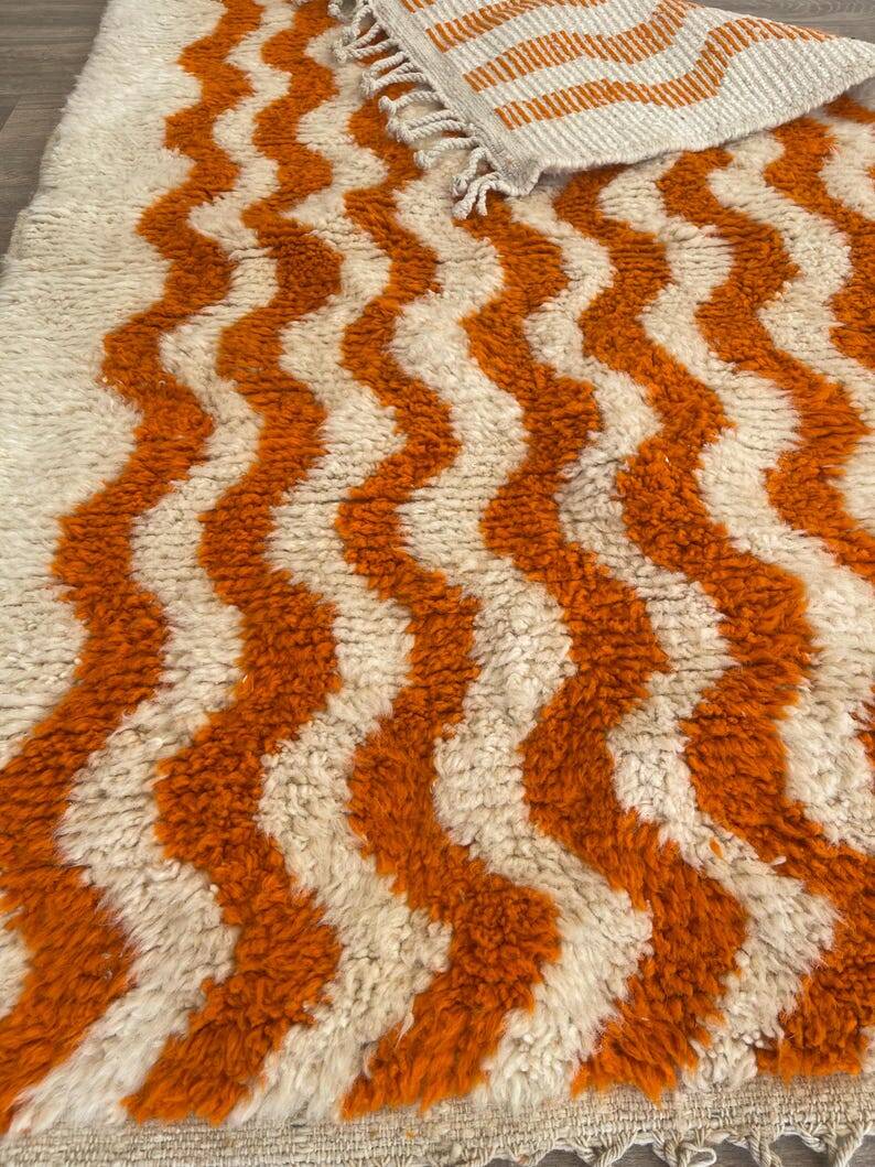 Traditional handmade Beni Ouraine rug, size 140 x 260 cm