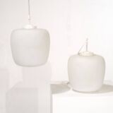 Medium-sized Scandinavian pendant light in opaline - 1960s
