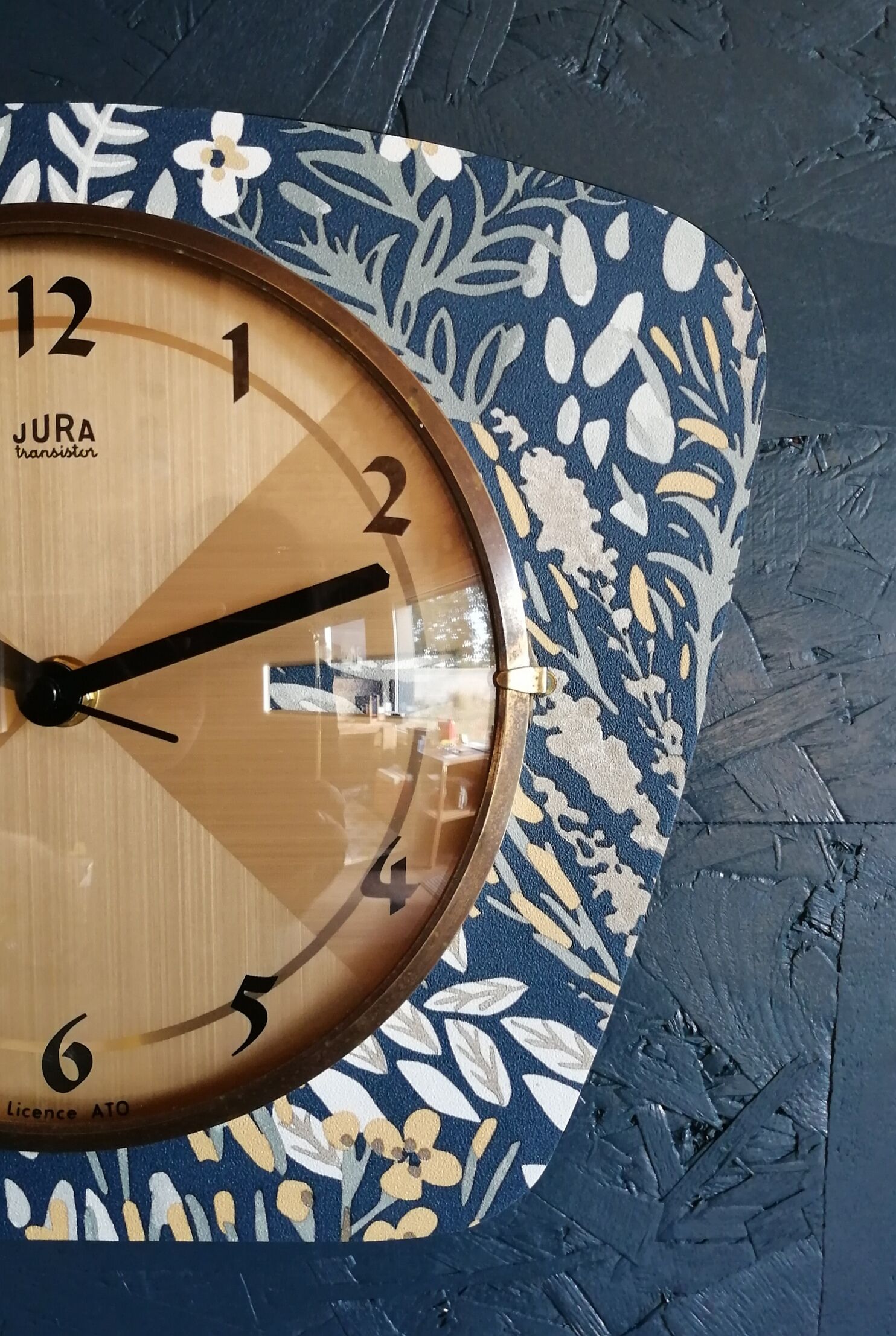 Vintage formica clock silent wall clock "Jura Flowers"