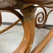Daybed in curved wood no. 2 by Thonet