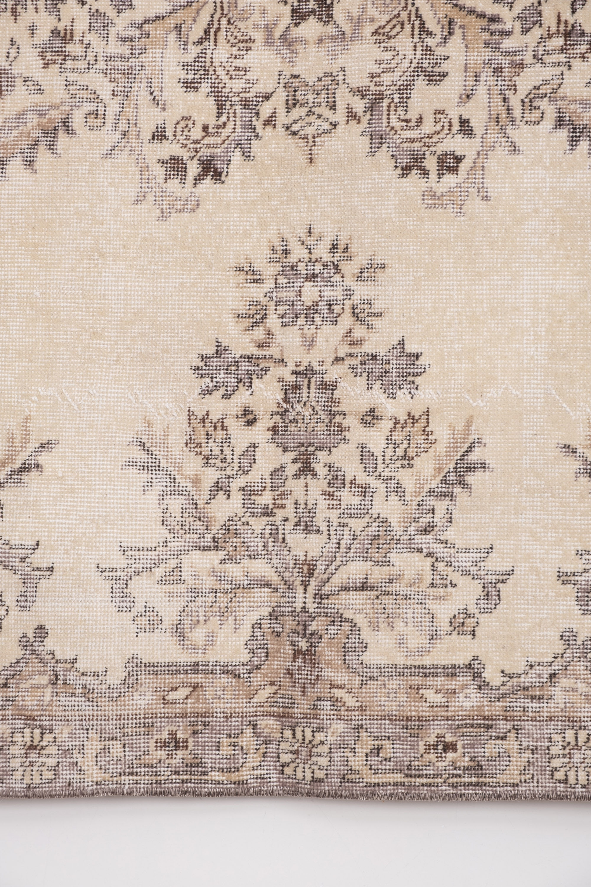 Turkish hand knotted Oushak rug, 1970s - 170 X 283 cm