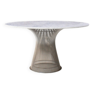 Table en marbre de Carrare et acier Warren Platner éditée par Knoll, États-Unis, années 1970.