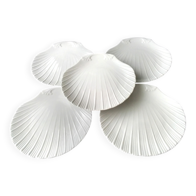 5 Assiettes en forme de coquilles St Jacques en Porcelaine de Limoges