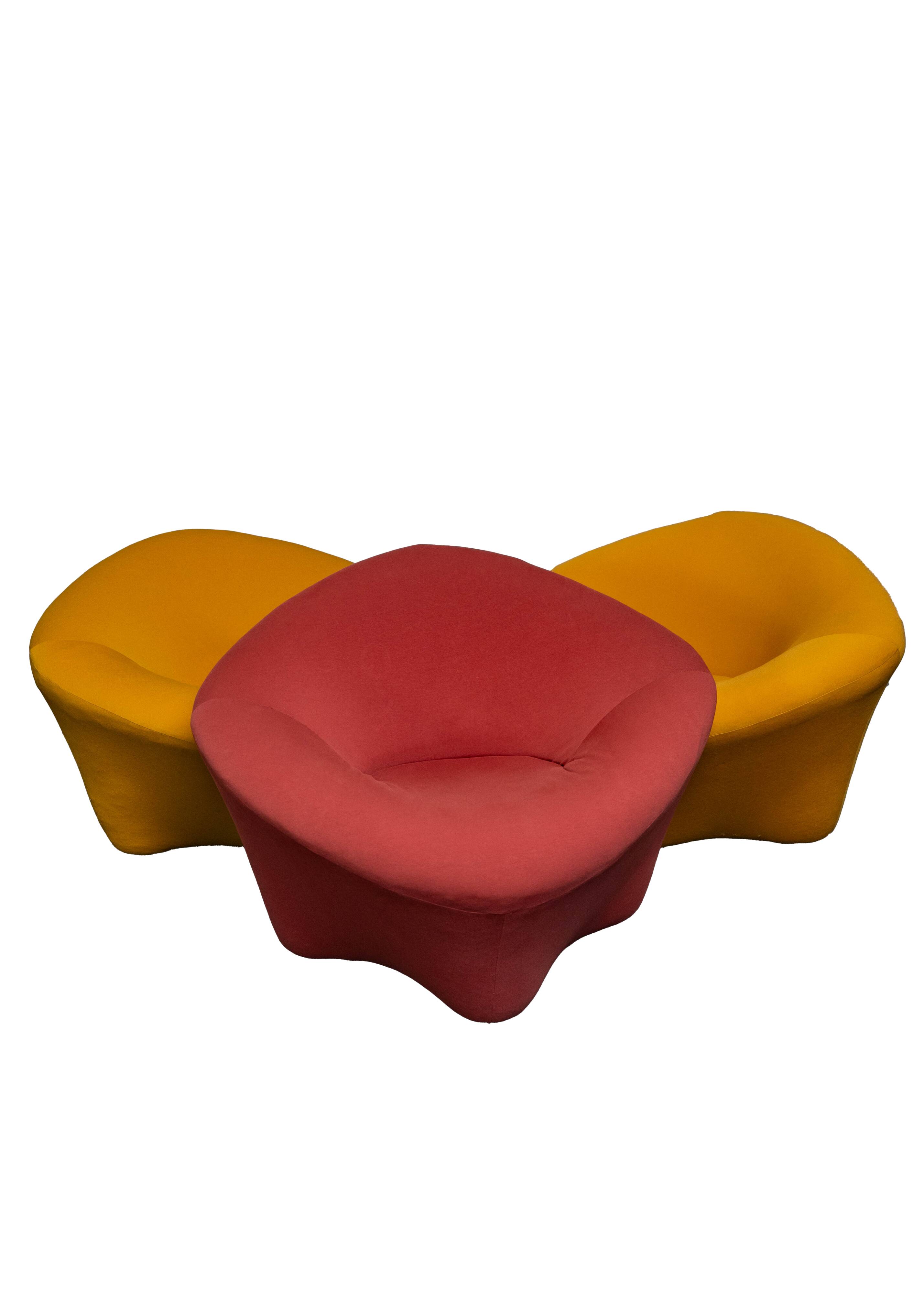 Set of 3 Space Age armchairs in the style of Pierre Paulin.