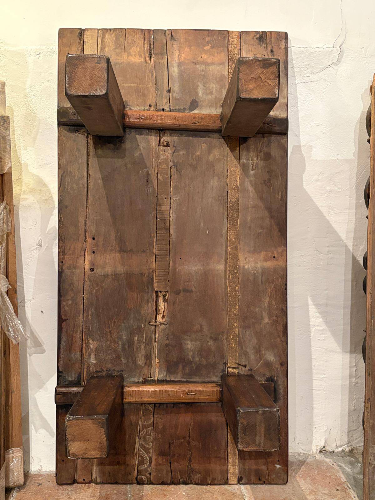 Table basse plateau porte indienne en bois teck