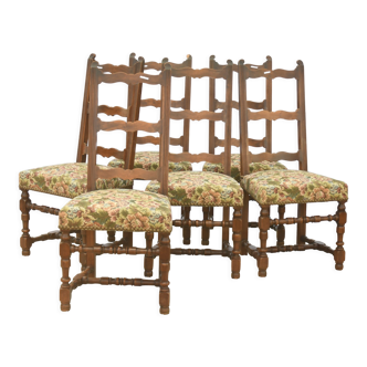 Suite de 6 chaises rustiques