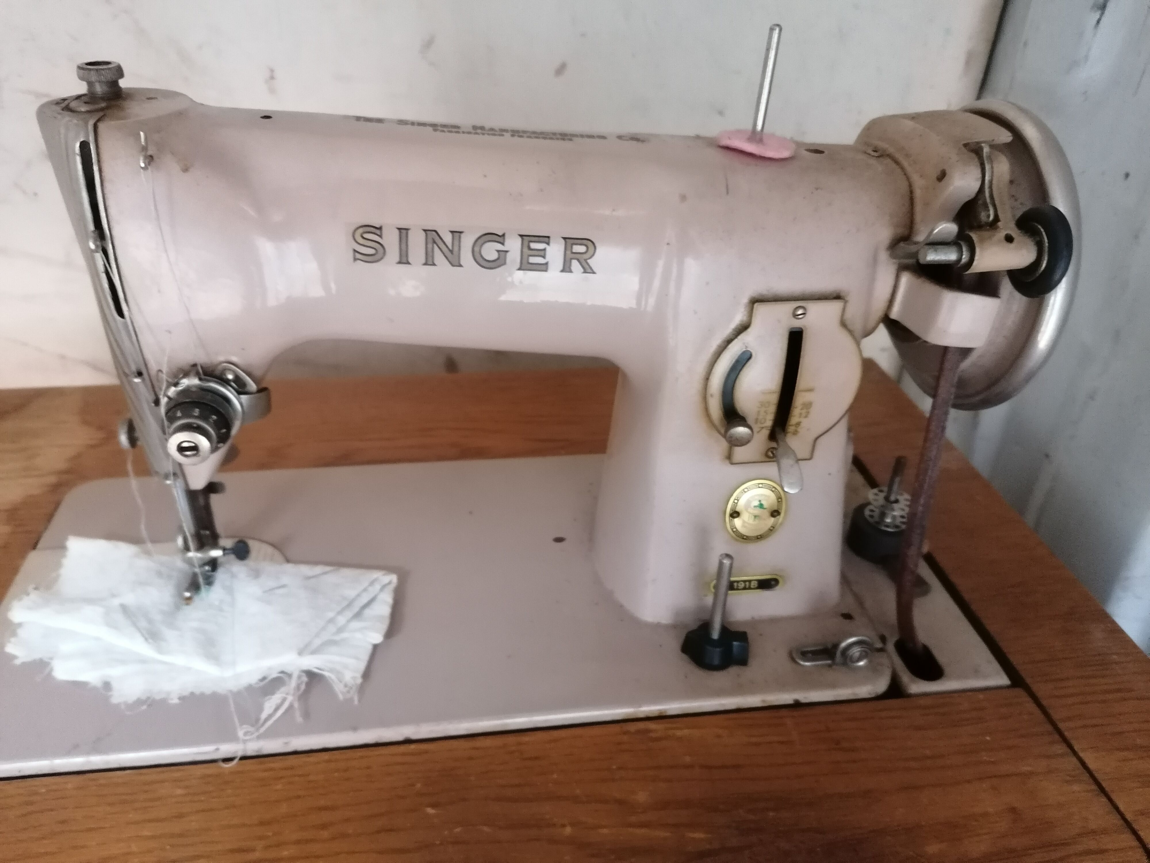 Singer 191 B sewing machine in his furniture