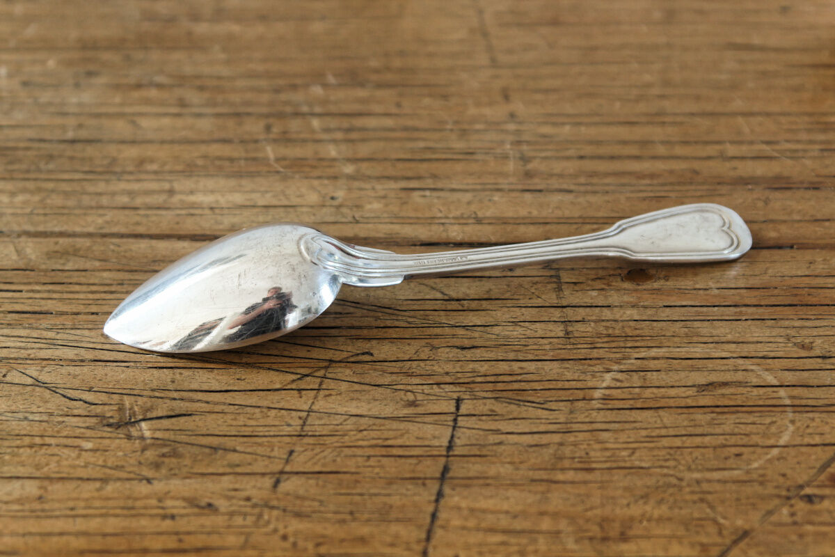 Set of 6 silver metal dessert spoons