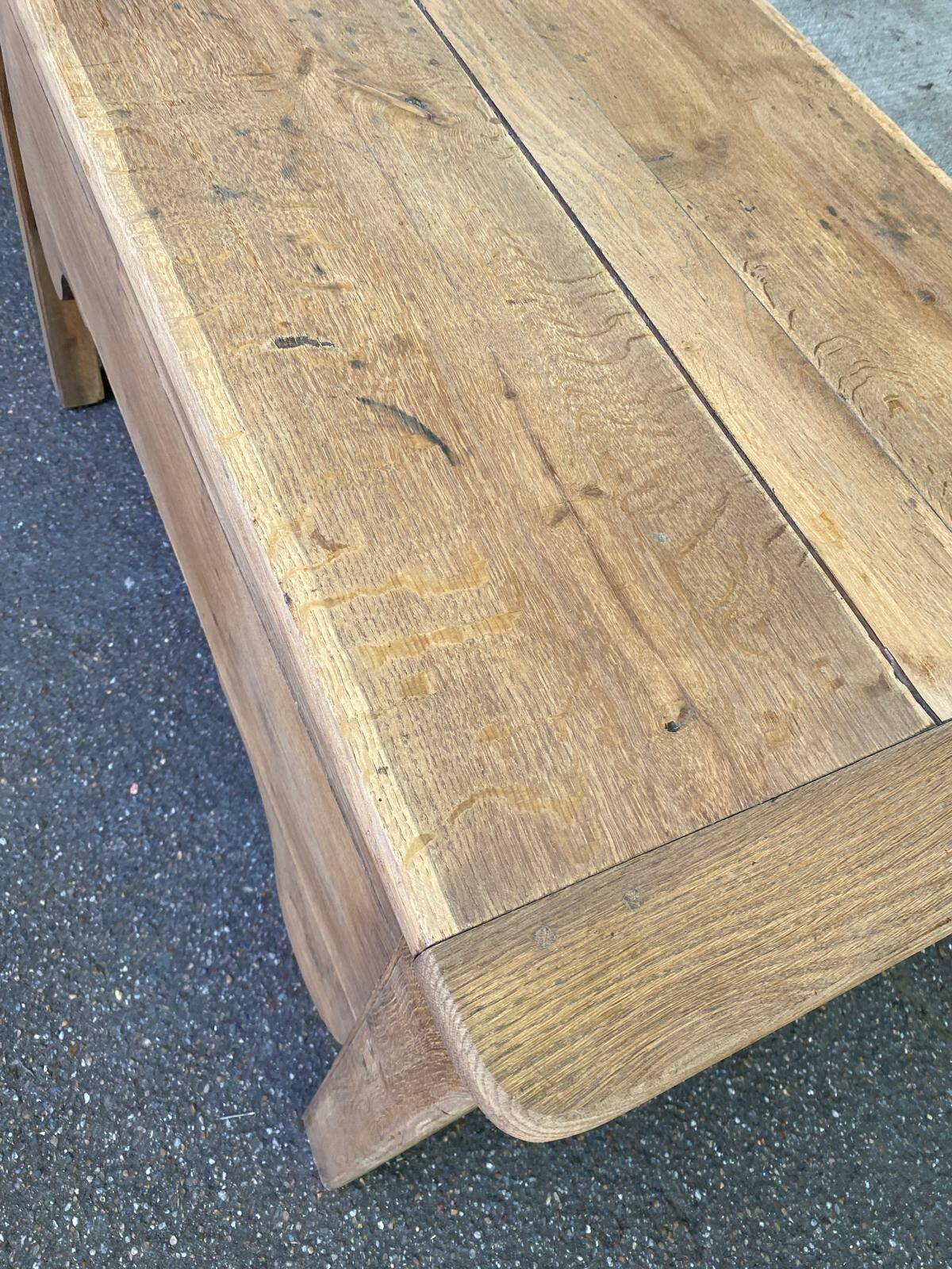 Renovated vintage baker's dough trough in solid oak from the 19th century.