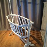Swan neck cradle
