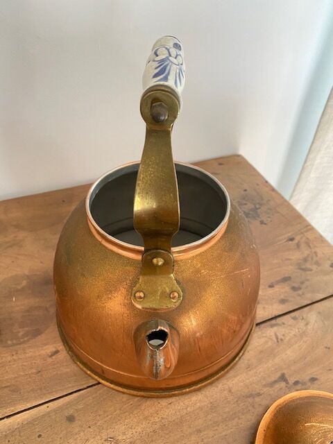 Copper kettle porcelain handle