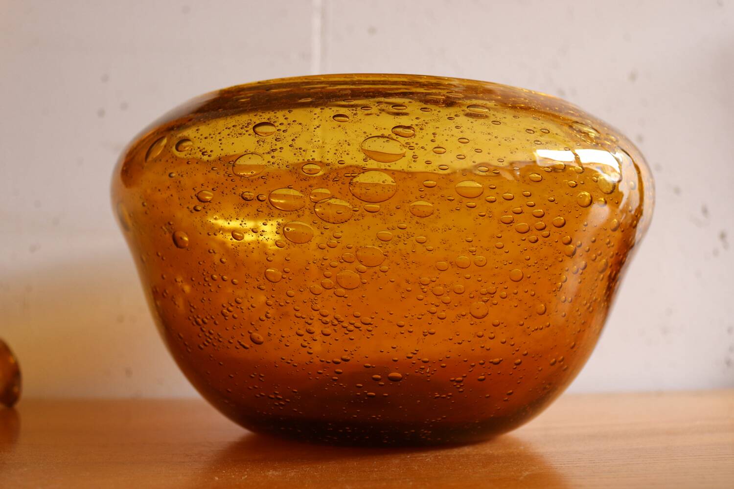 Vintage amber blown bubble glass salad bowl and ladle.