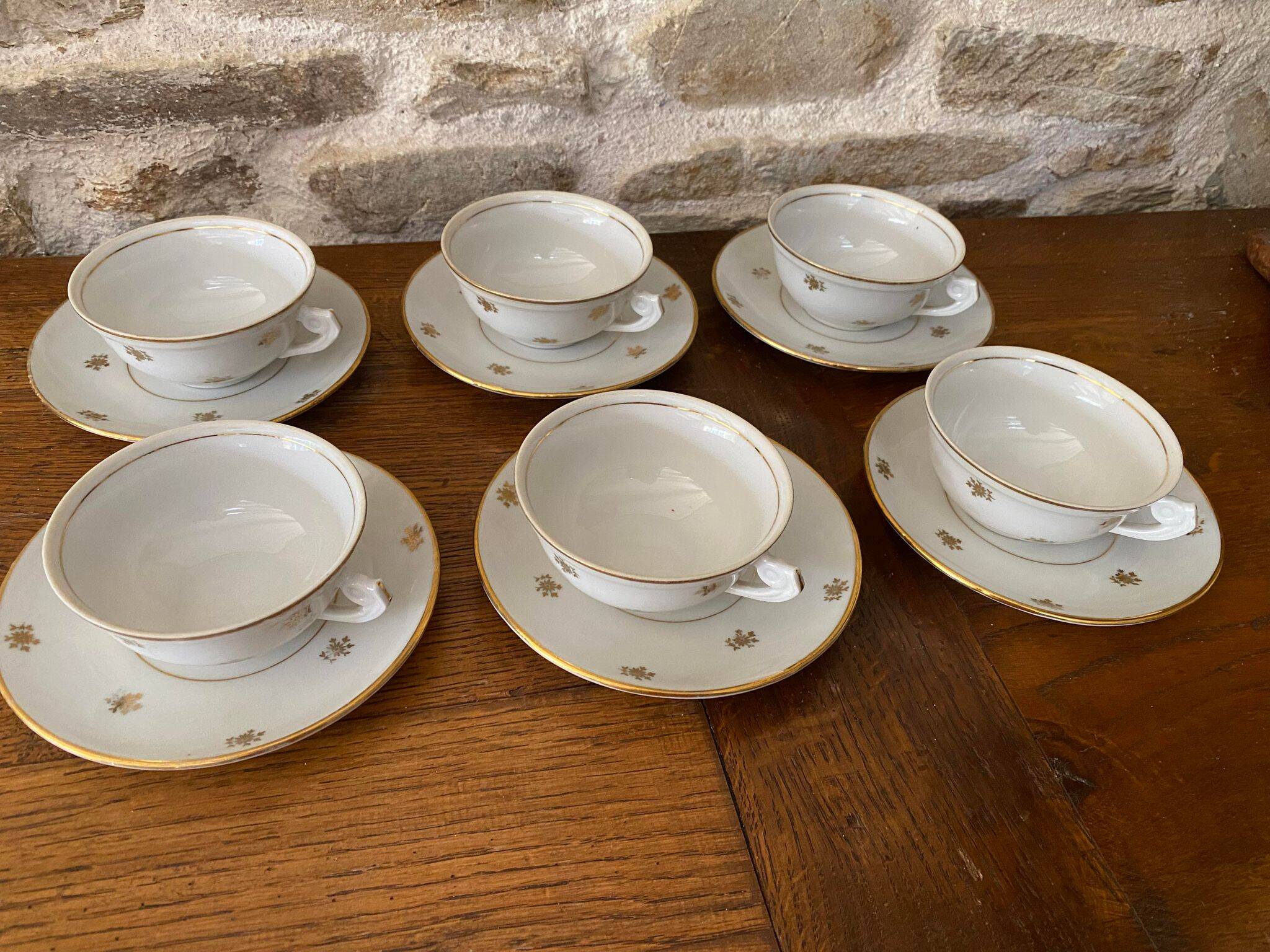Set of 6 porcelain coffee cups and saucers PFC France