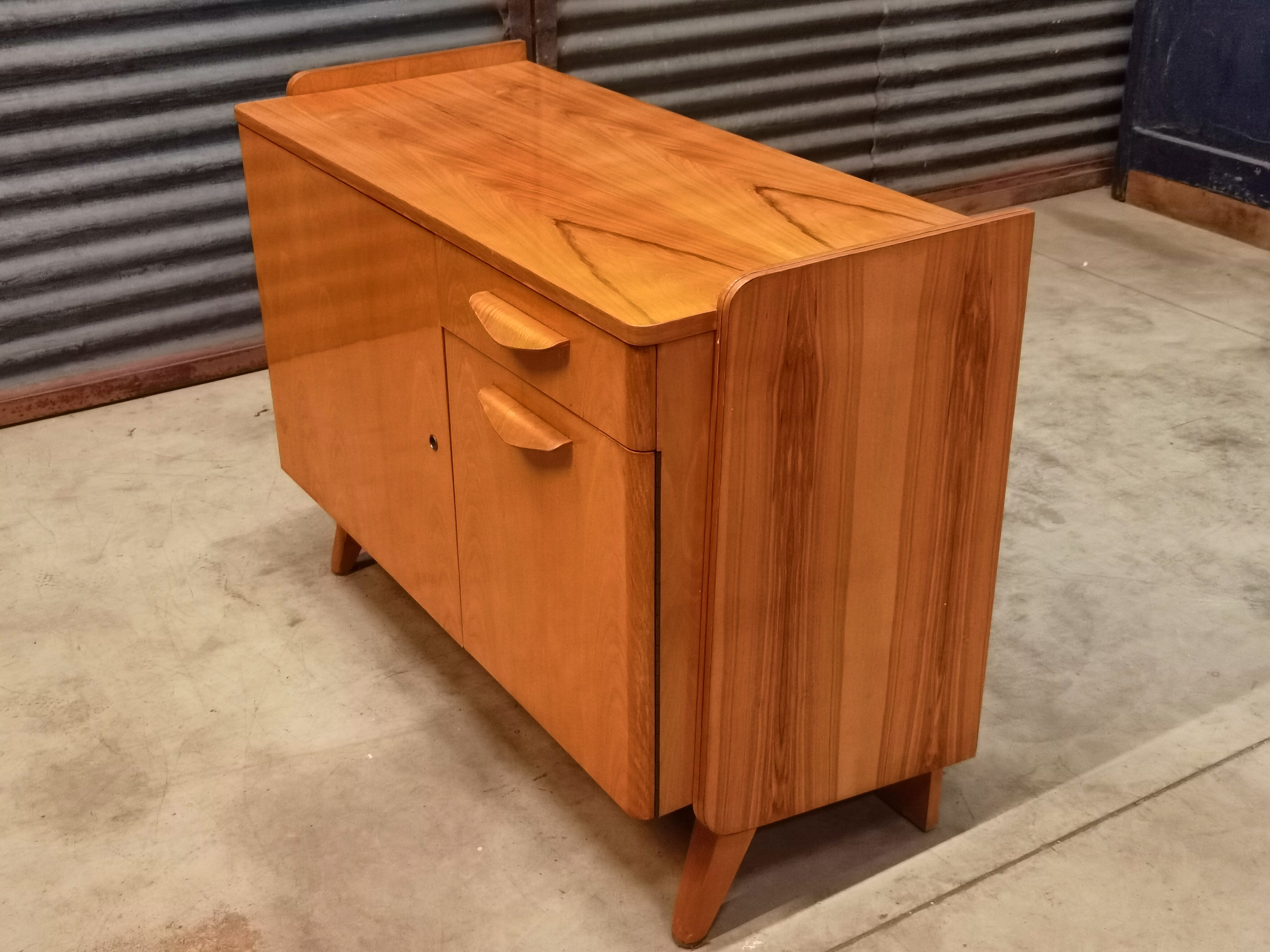 Buffet František Jirák to Tatra Nabytok