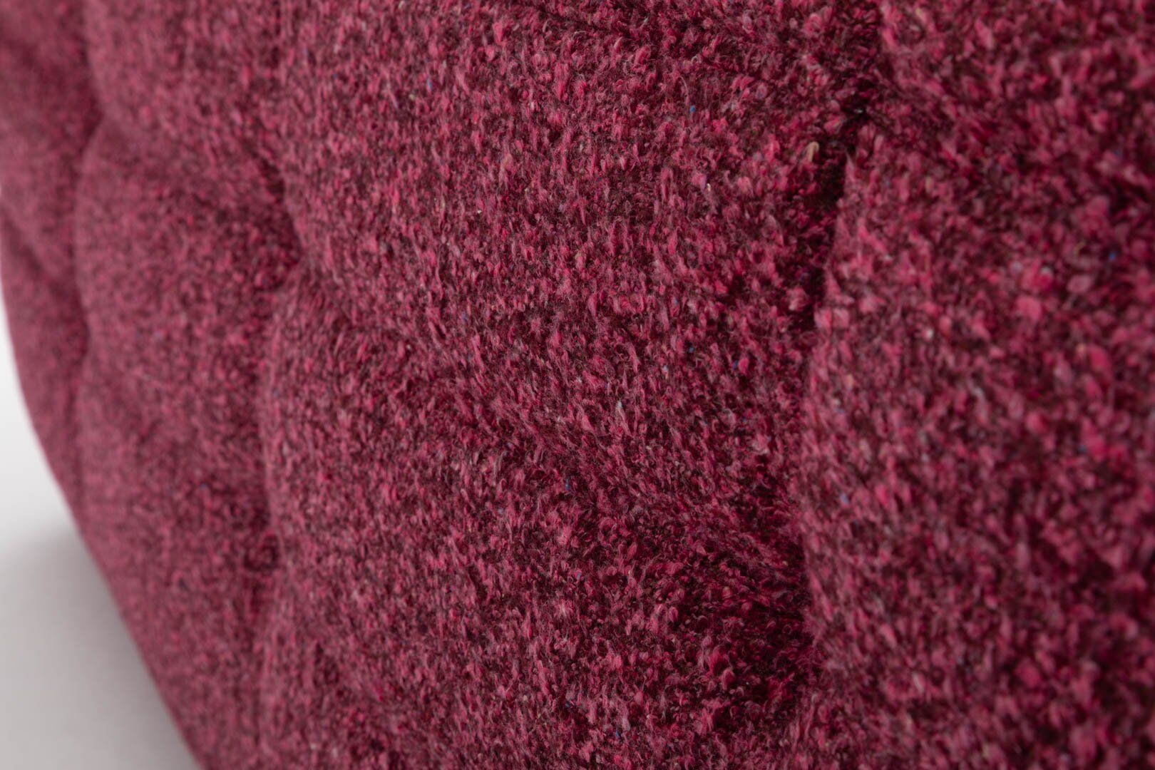 Canapé trois places Togo en bouclé bordeaux par Michel Ducaroy pour Ligne Roset