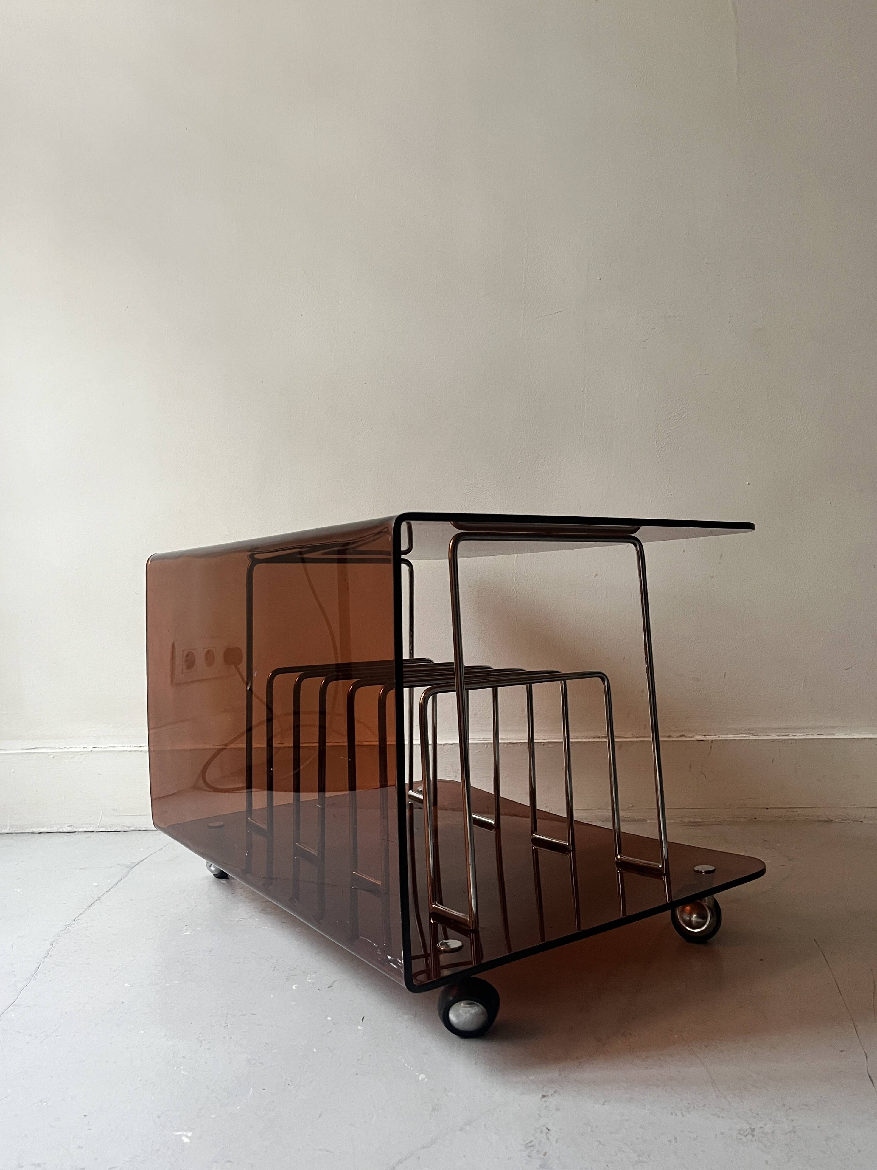 Vinyl furniture / magazine in smoked plexiglass by Roche Bobois, design 1970