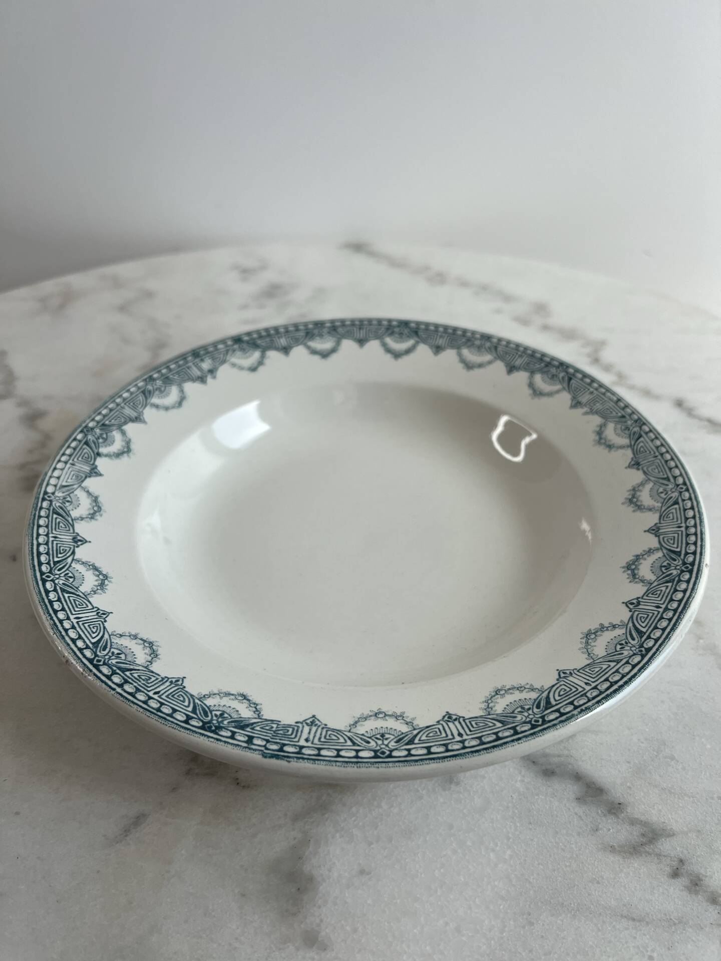 Assiette creuse en terre de fer LG Récamier
