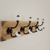 Vintage style wall coat rack in raw wood & metal – 4 double hooks – 45 cm