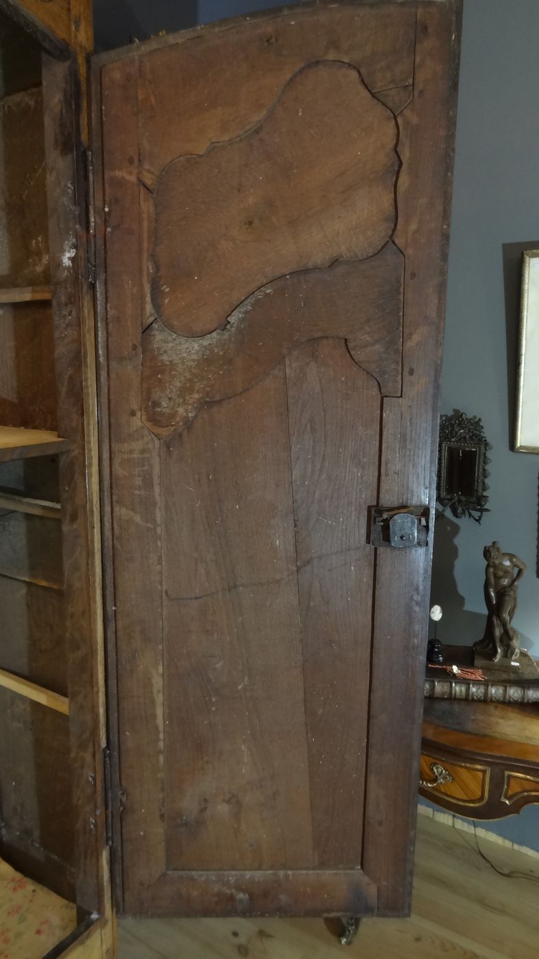 Louis XV period oak cabinet 1.57 x 2.53 m