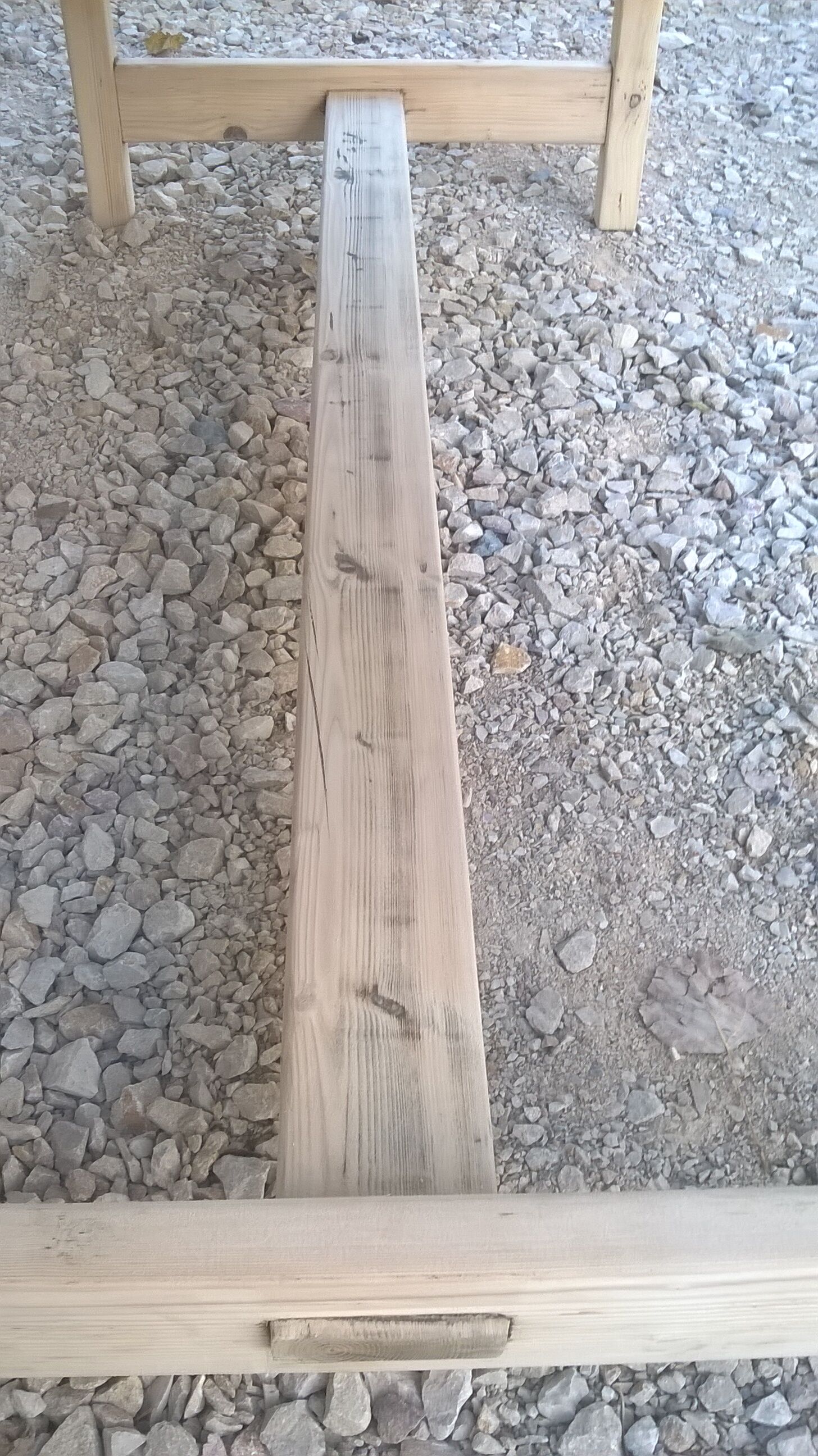 Table de ferme bois brut