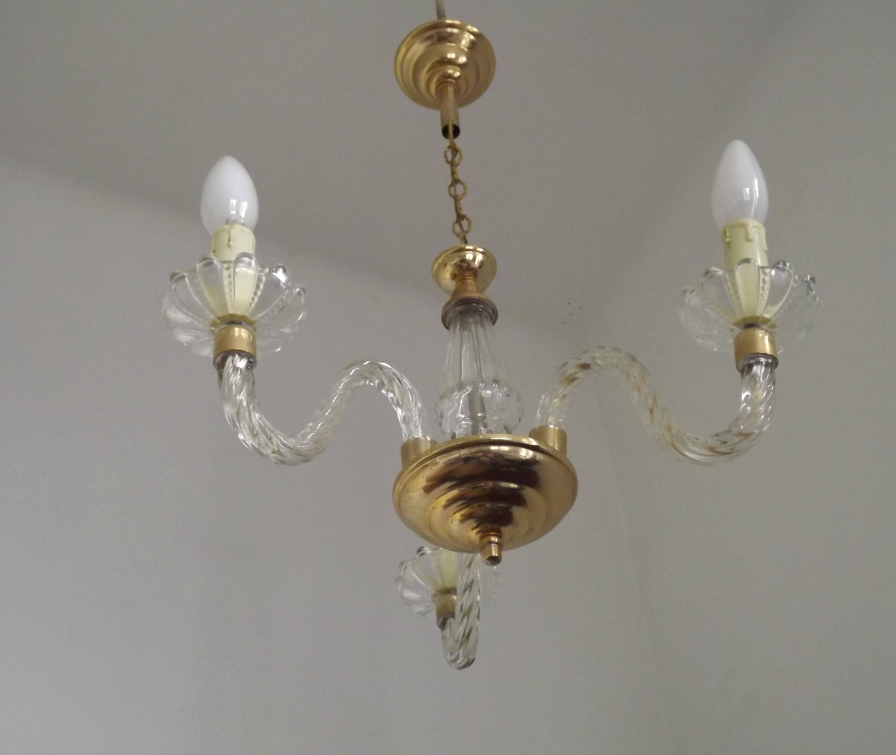 Three-light chandelier in gold metal with twisted glass arms French Barley 5230