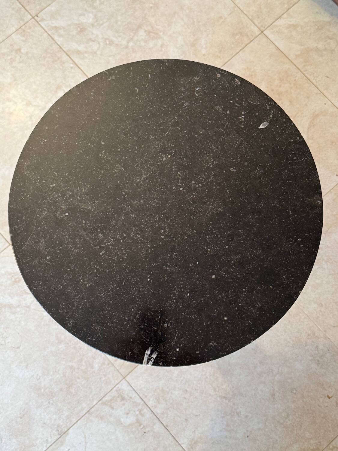 Empire style gueridon in mahogany, beautiful anthracite marble (traces of wear).