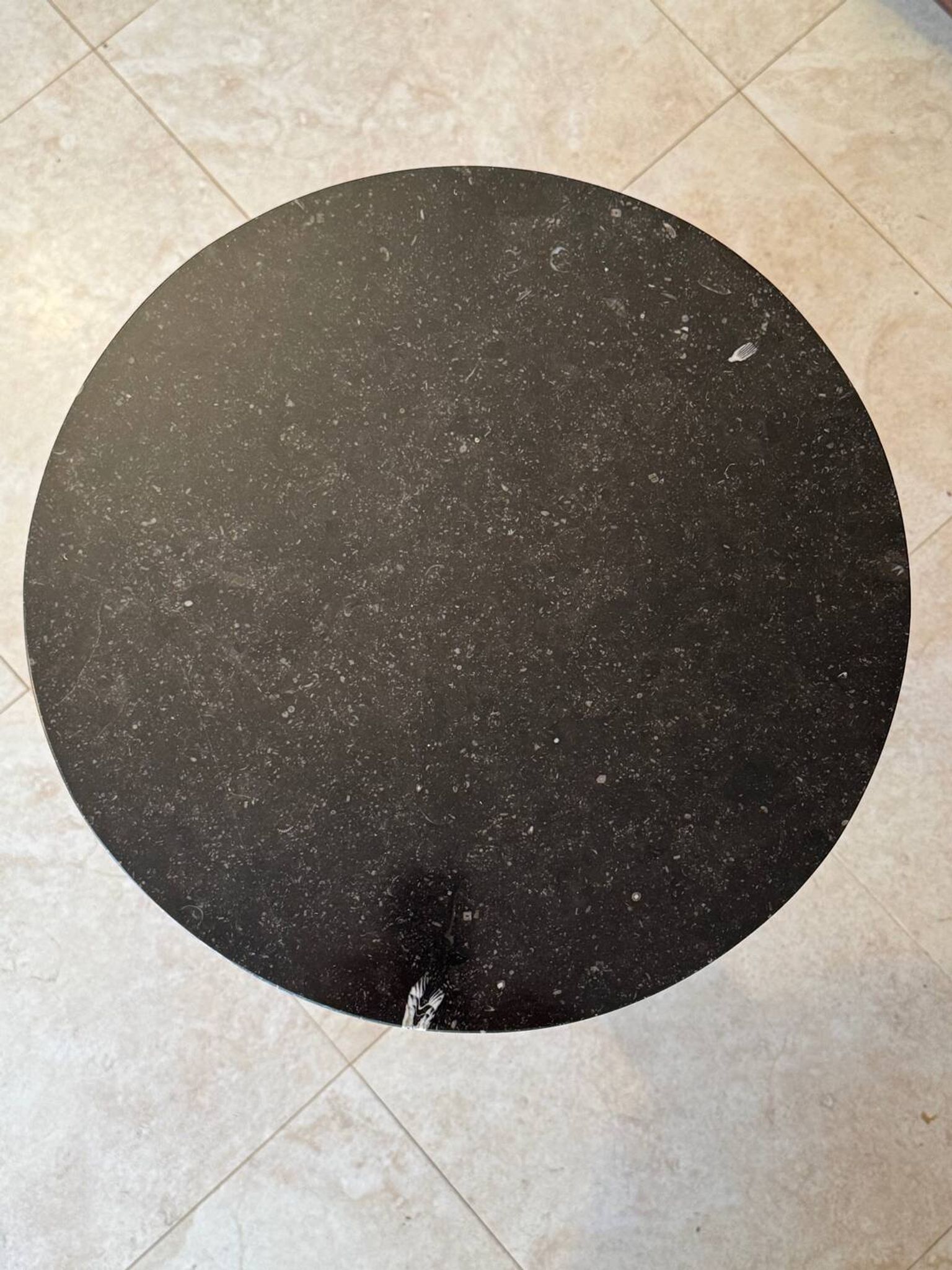 Empire style gueridon in mahogany, beautiful anthracite marble (traces of wear).