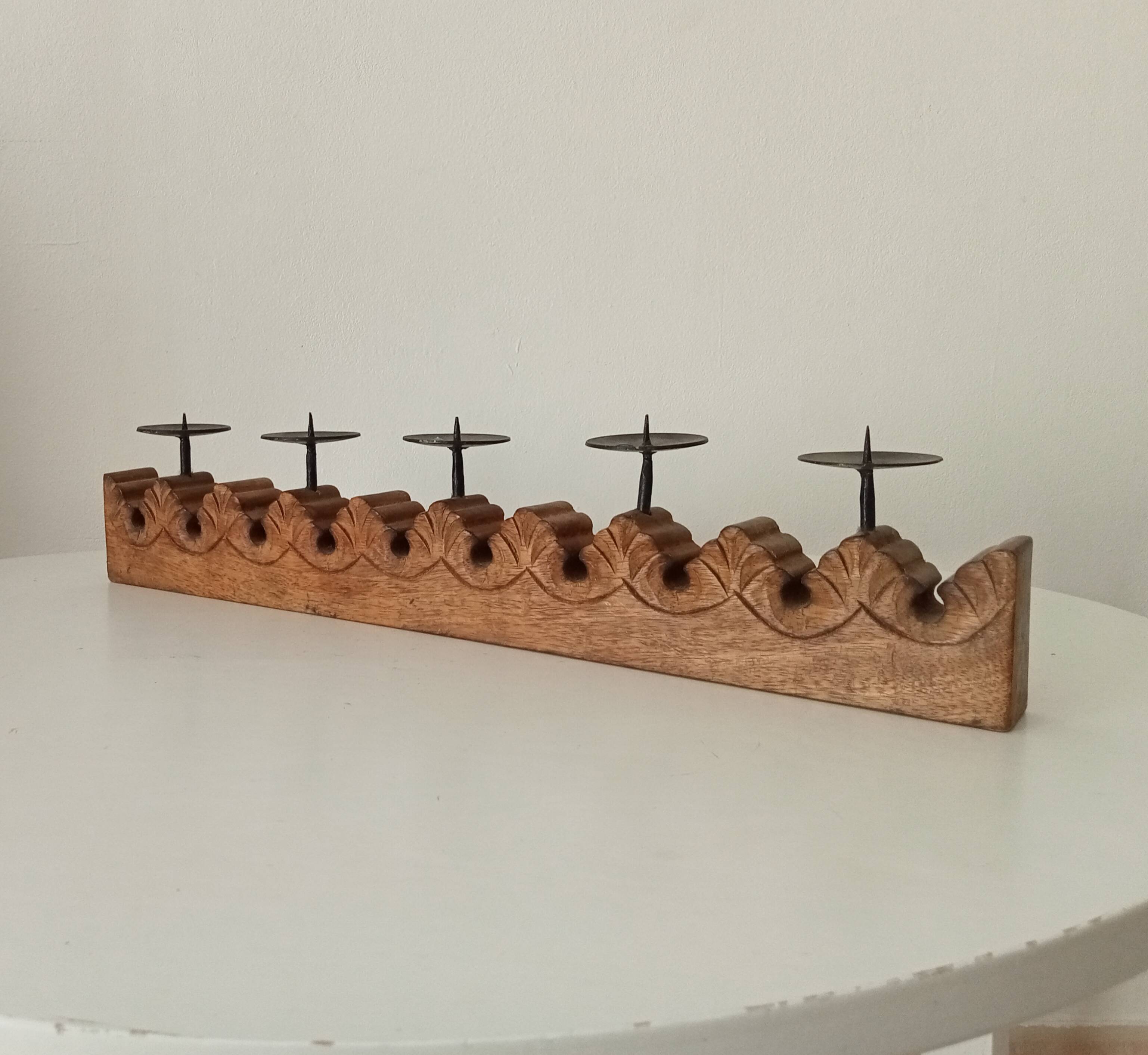 Vintage chandelier in solid oak and wrought iron.