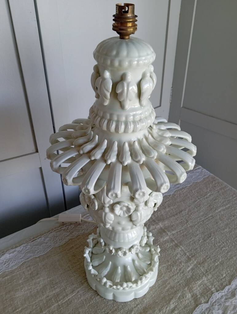 Ceramic lamp base from Manises