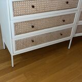 Paire de commodes en bois et cannage