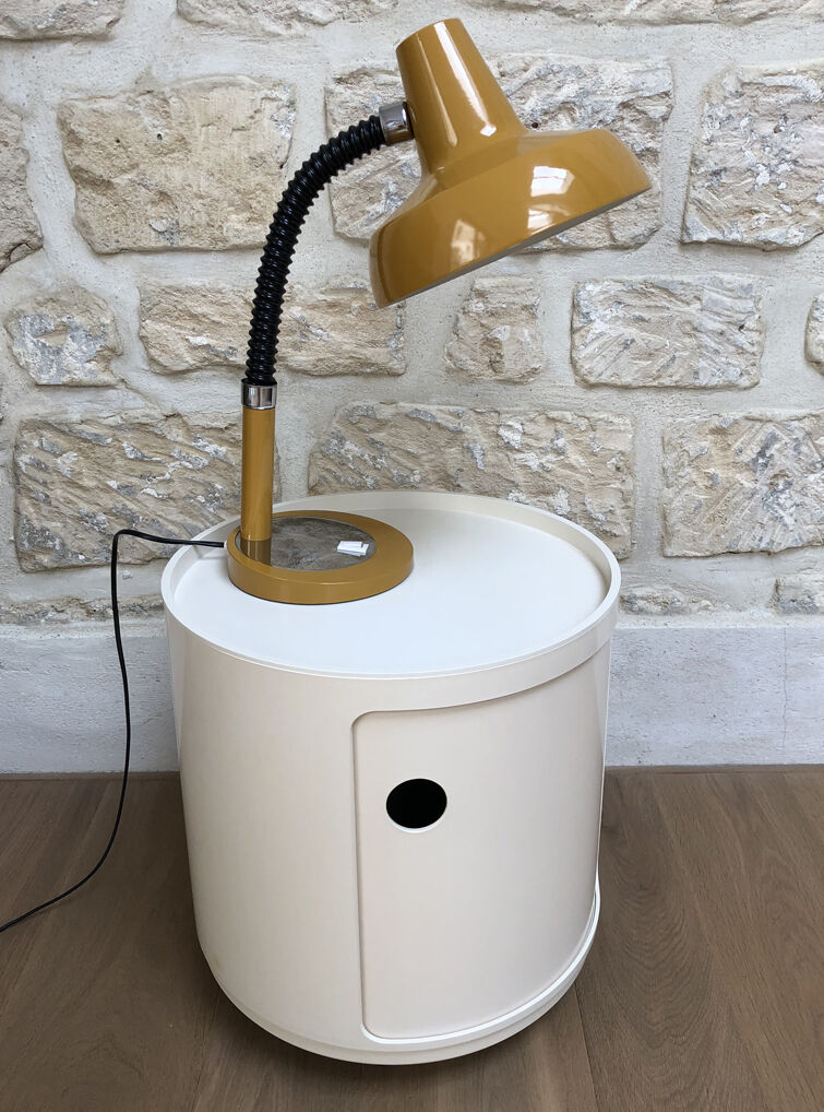 Vintage lamp, mustard