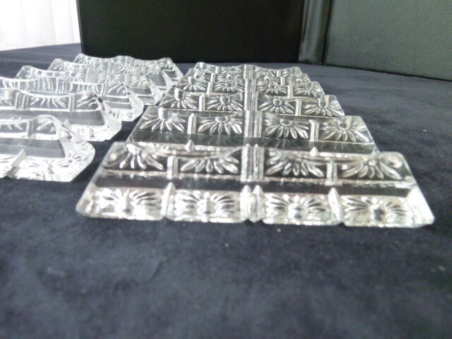 Box of 12 lead crystal knive holders Triangular shape