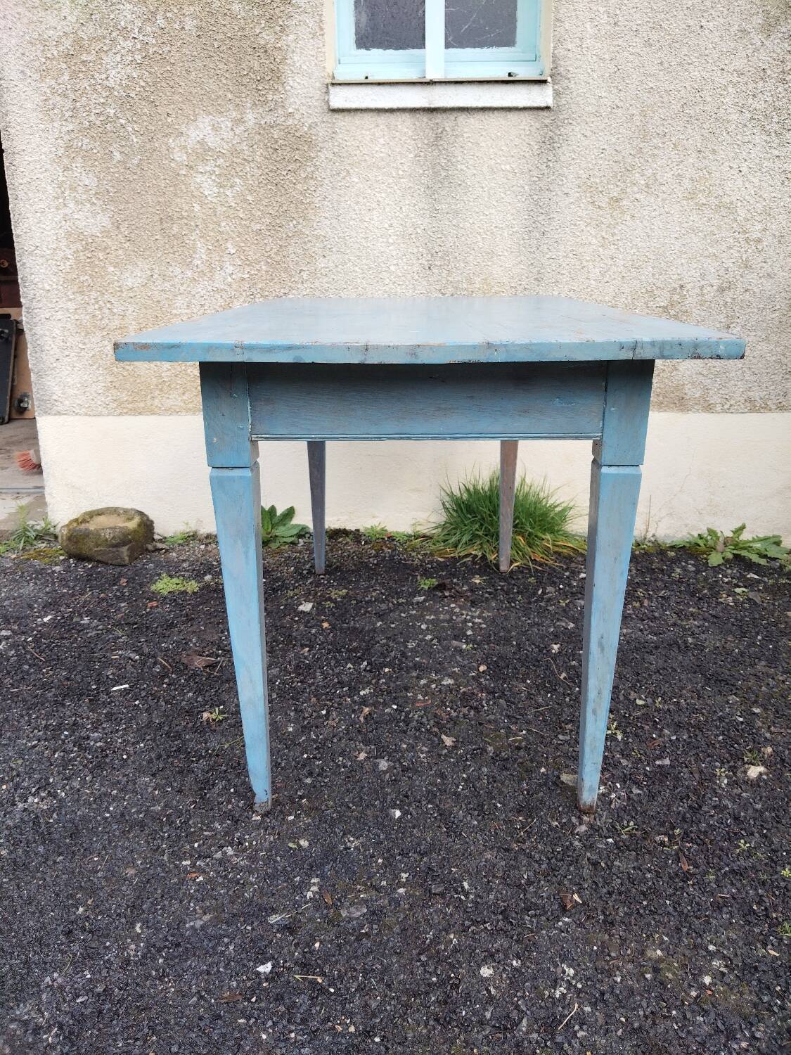 Antique table with spindle legs, patinated in celadon blue – solid wood – 19