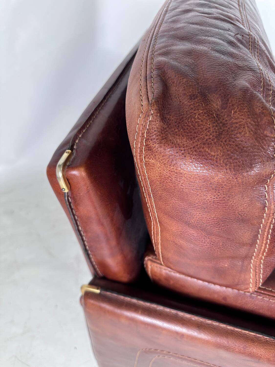 Pair of leather armchairs Roche Bobois