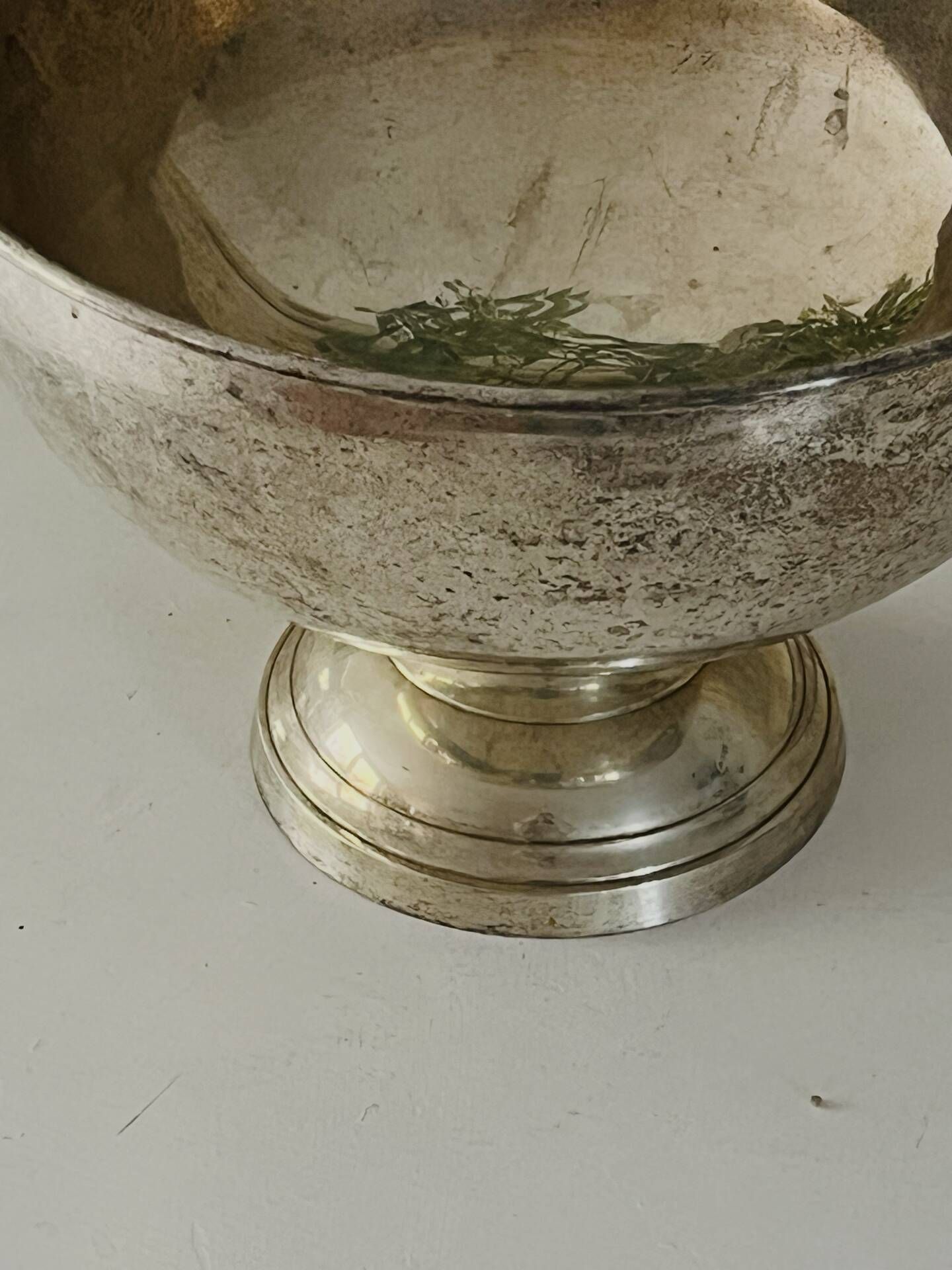 Champagne bucket Silver Plated vasque on Pedestal,