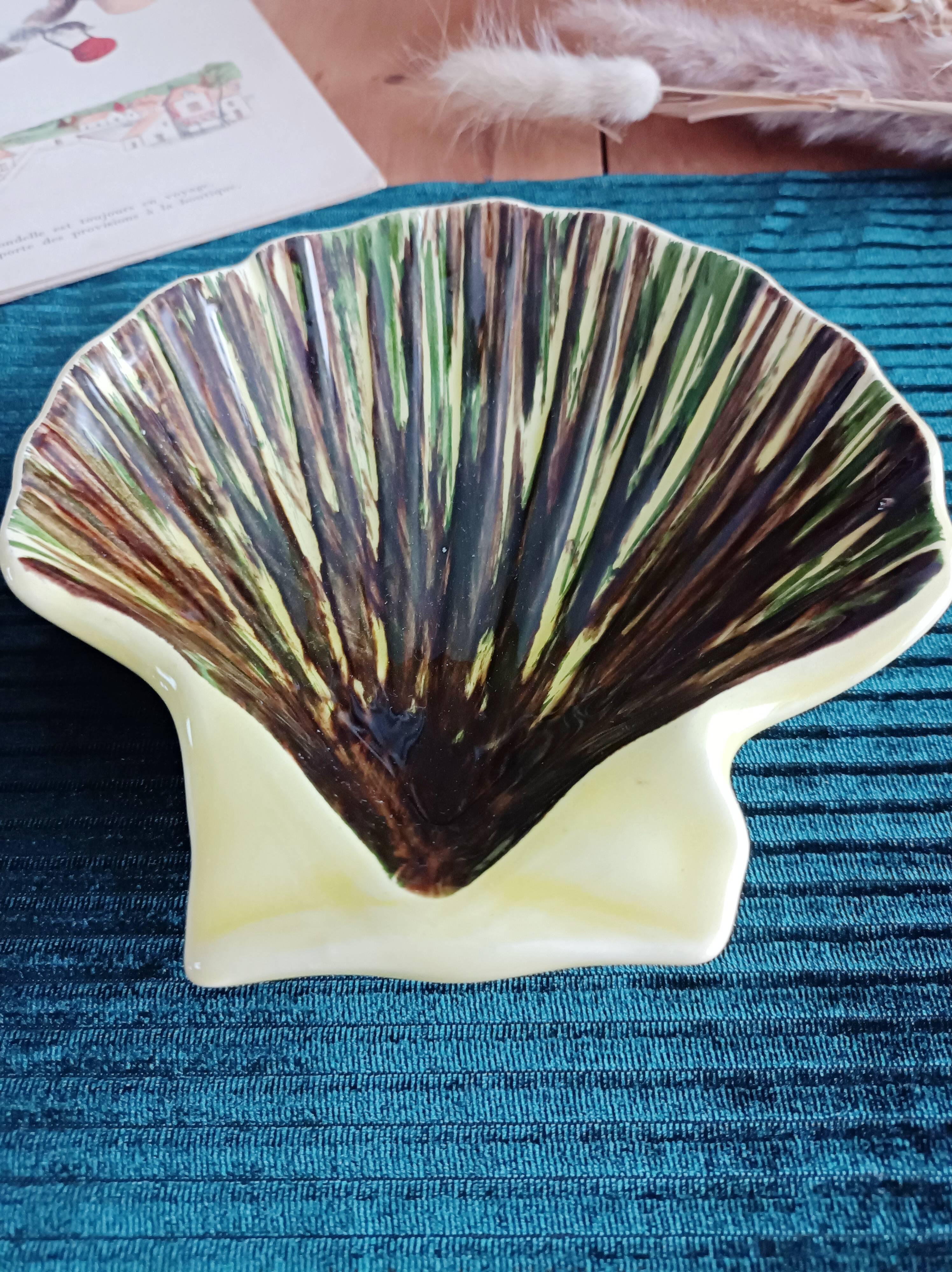 St-Clement seashell butter dish