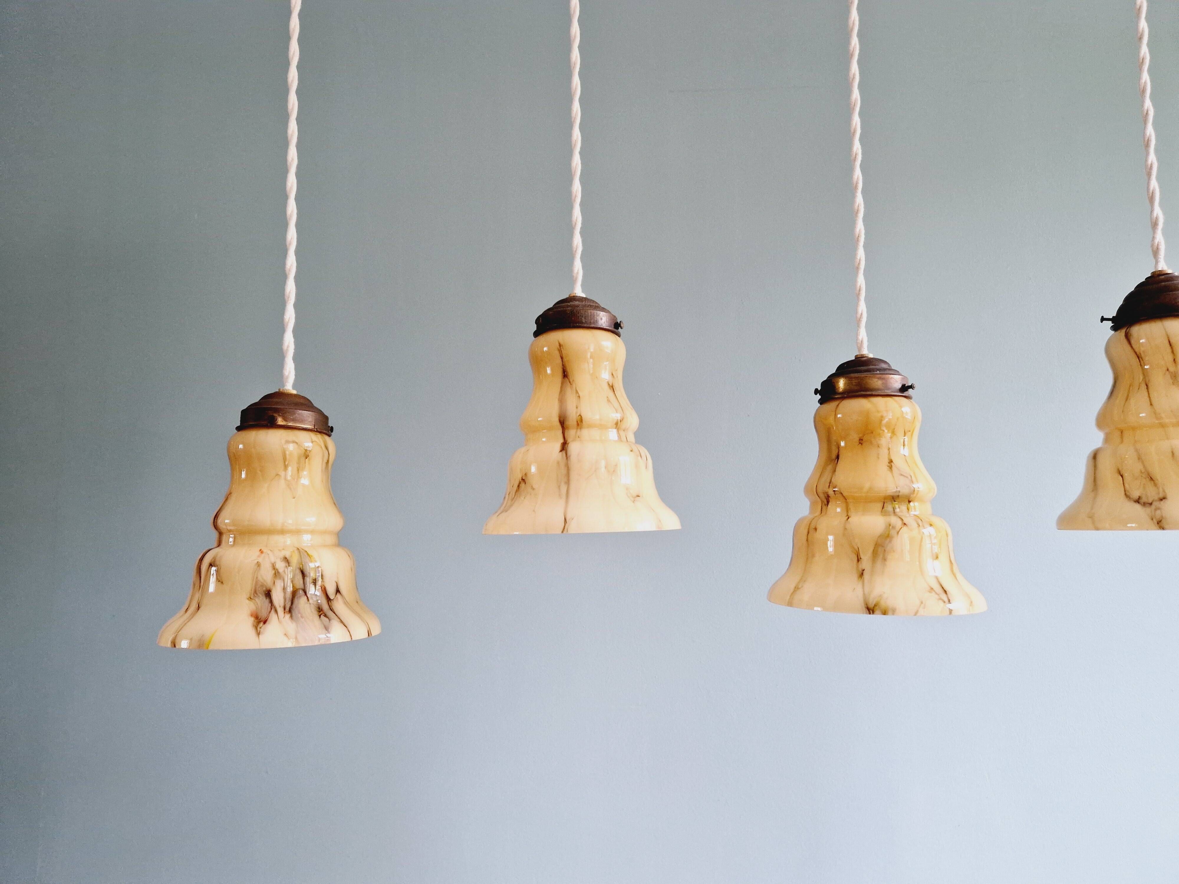 Art Deco pendant light in marbled opaline glass, 1920s-30s