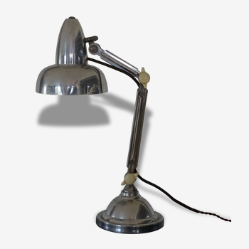 Desk lamp