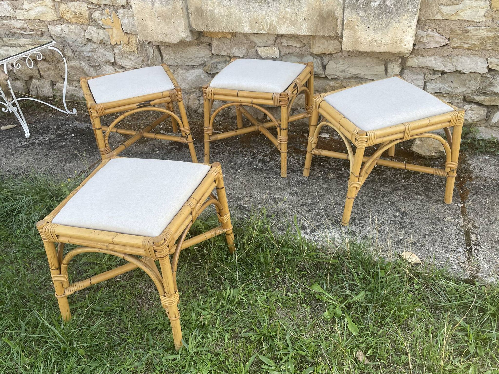 4 tabourets vintage bambou et rotin – années 60/70