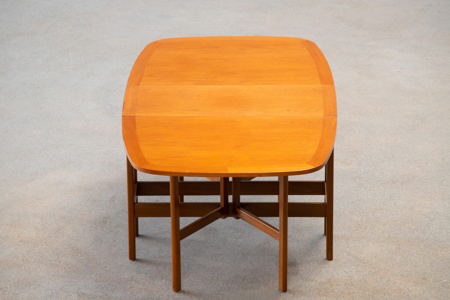 Table scandinave vintage 1960
