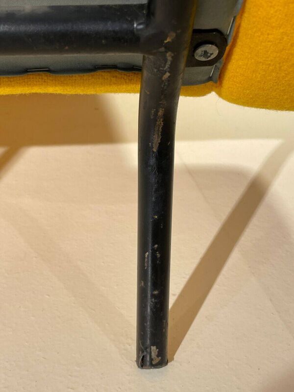 Fauteuil modèle 743 de Jospeh-André Motte édité par Steiner, vers 1958.