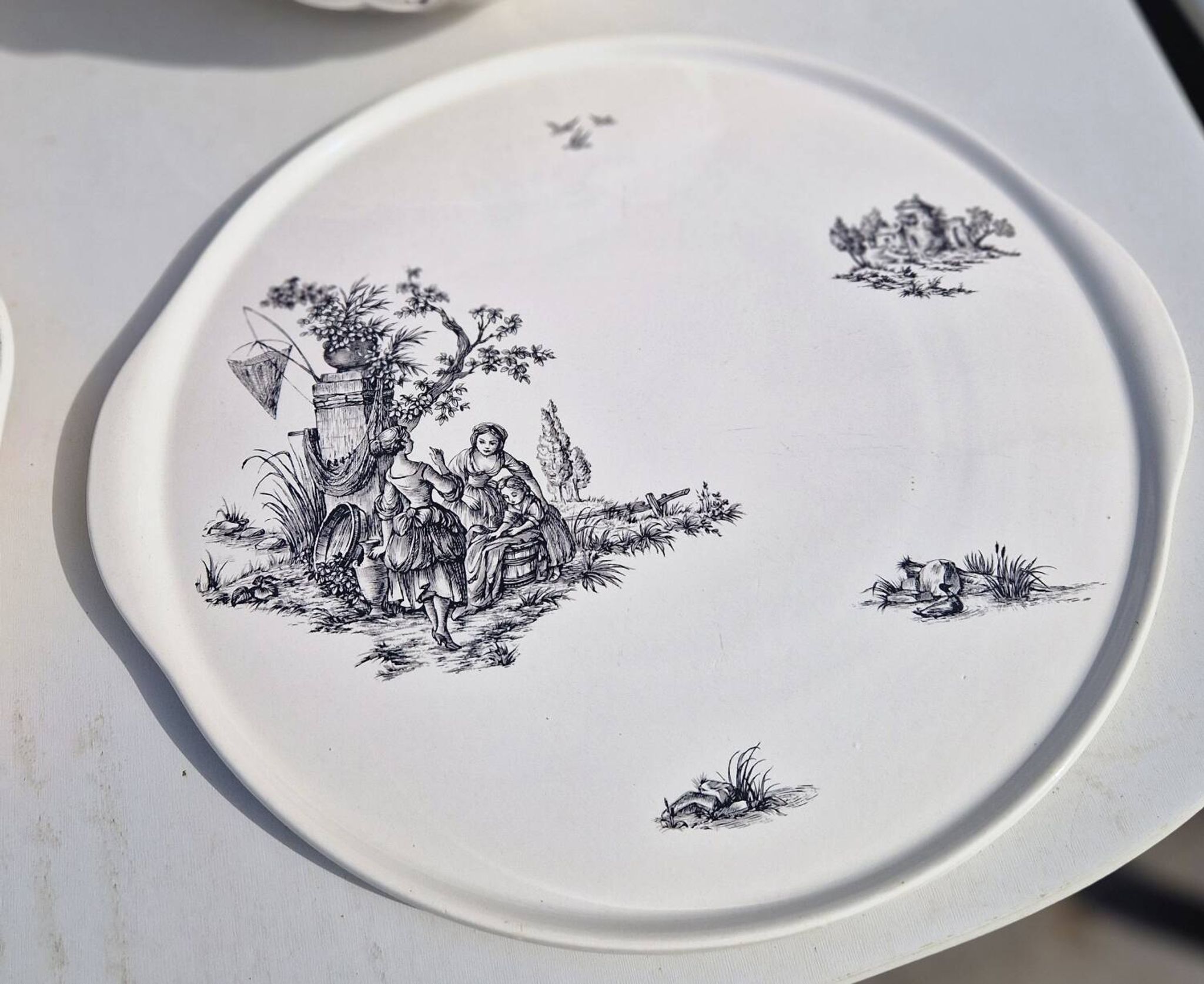 Salins earthenware table service model Chantal, 55 pieces.