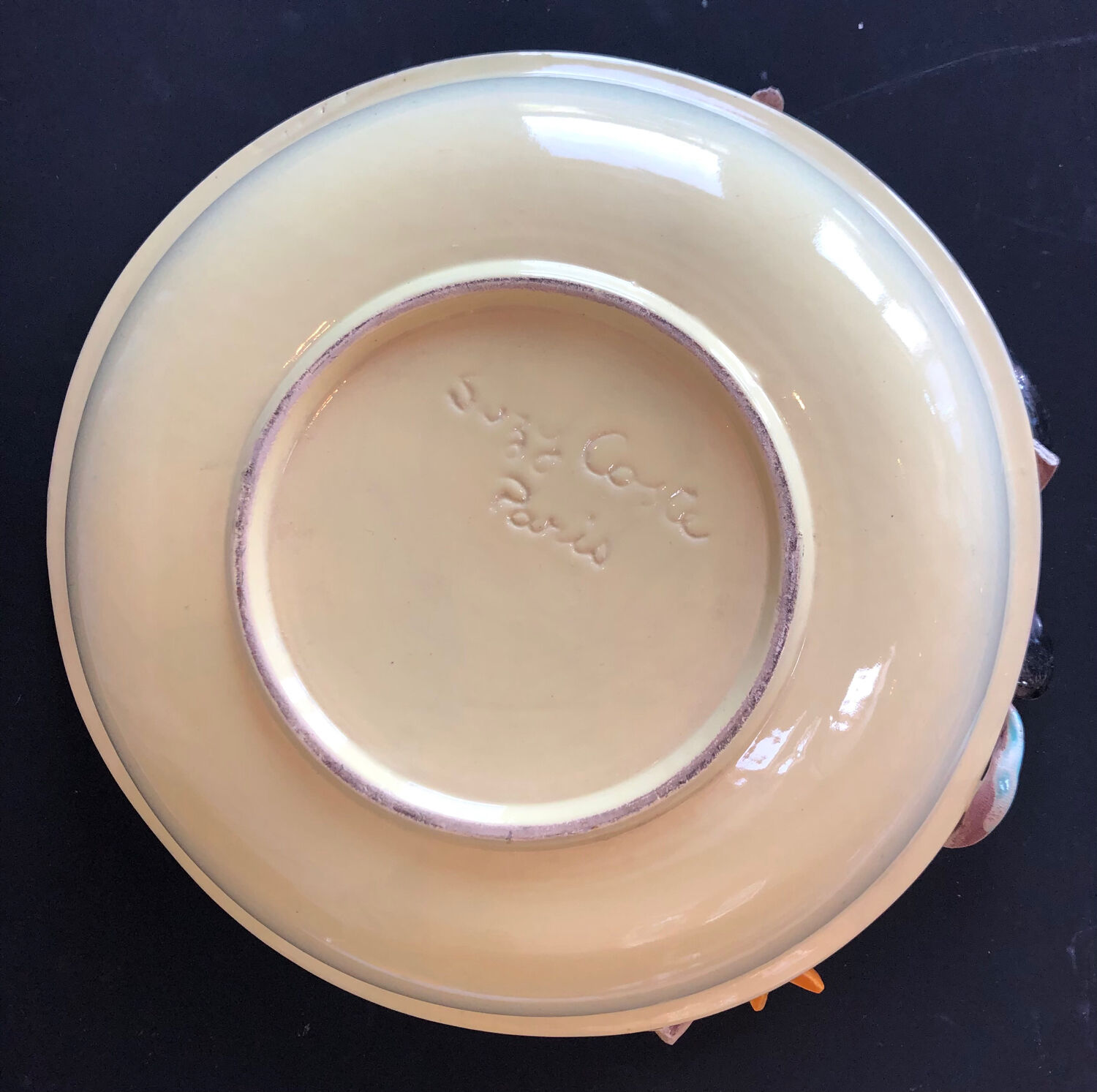 Paris ceramic dish with slip decoration, by Suzy Coste